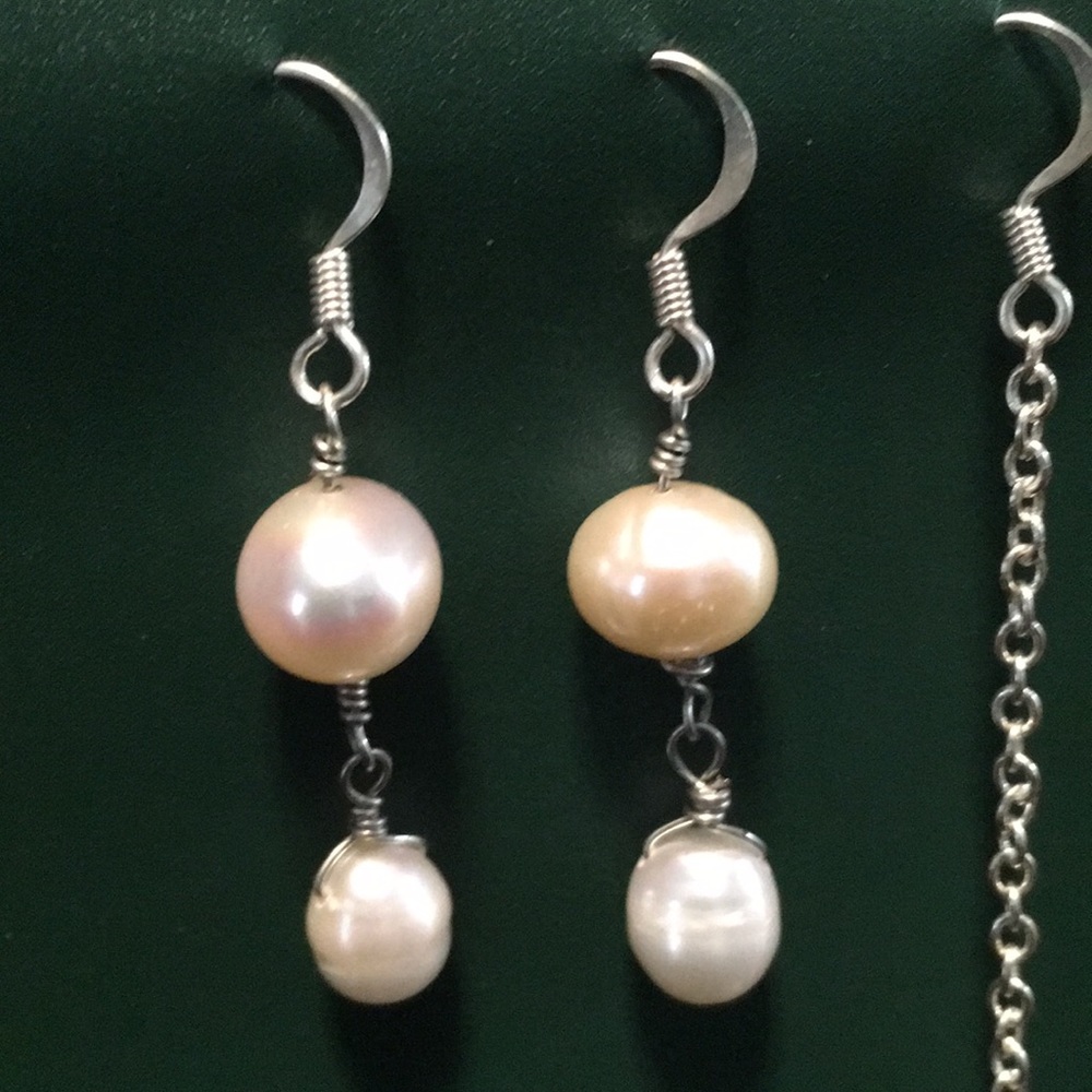 Freshwater Pearl Earrings